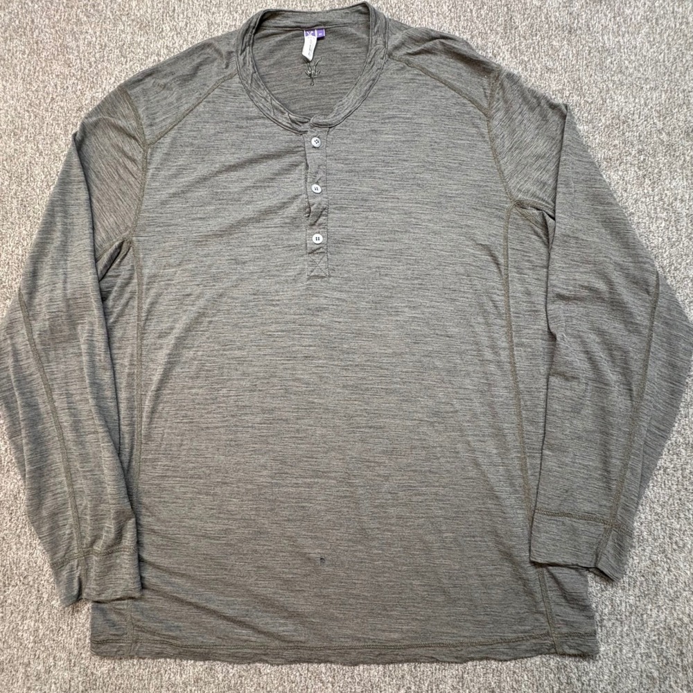 Ibex 100% Merino Wool Henley Shirt Mens‎ XL Long Sleeve Base Layer Made in USA